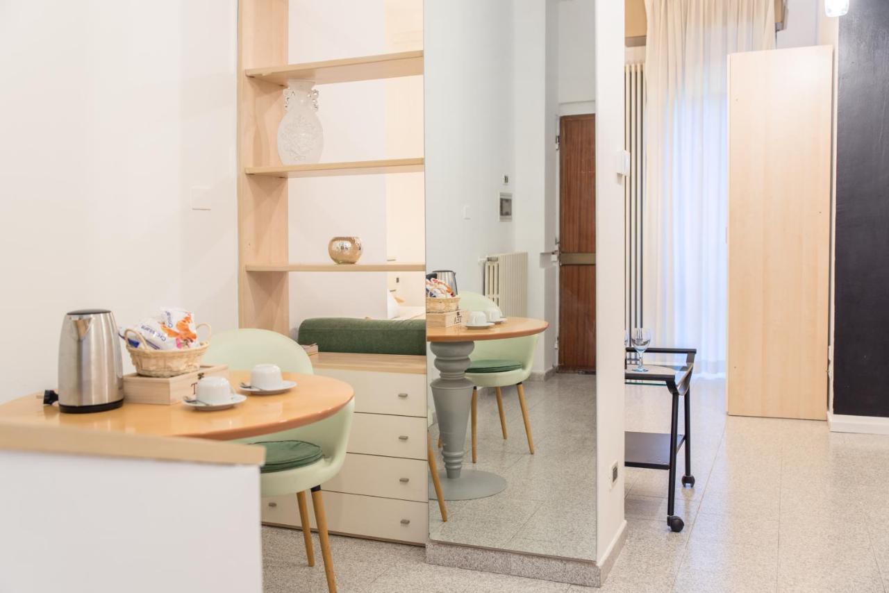 شقة 8- Tourist House Bologna - Light House - Self Check-In المظهر الخارجي الصورة