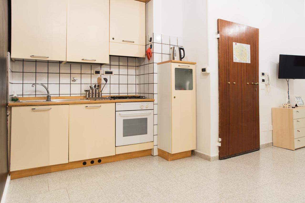 شقة 8- Tourist House Bologna - Light House - Self Check-In المظهر الخارجي الصورة