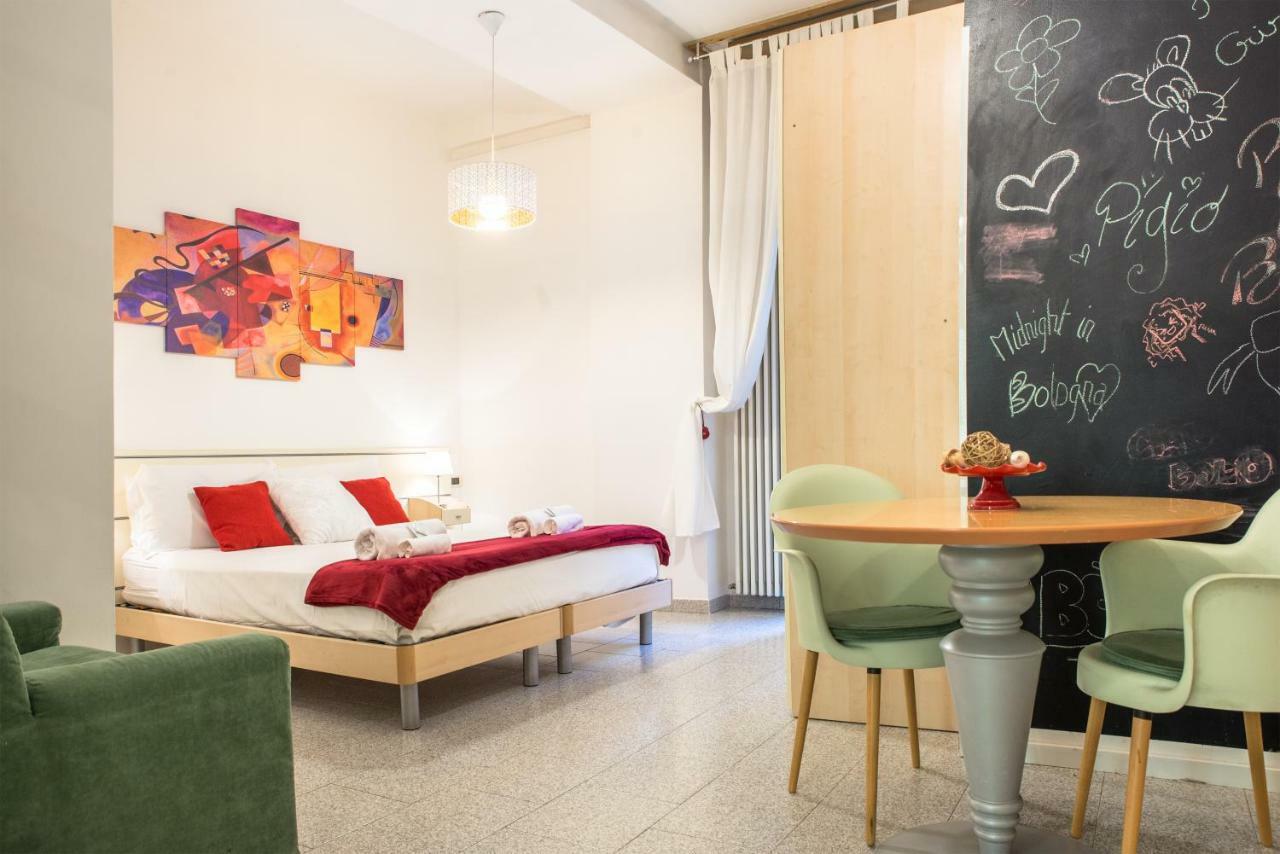 شقة 8- Tourist House Bologna - Light House - Self Check-In المظهر الخارجي الصورة